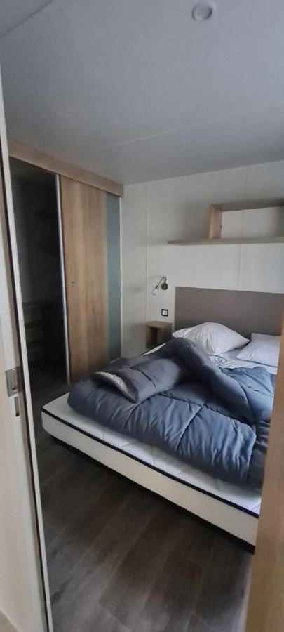 Mobilhome 2 Ch,1 Salon 40M2 De Charme Dans Camping *** Saint-Julien-en-Born Dış mekan fotoğraf