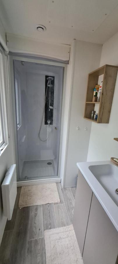 Mobilhome 2 Ch,1 Salon 40M2 De Charme Dans Camping *** Saint-Julien-en-Born Dış mekan fotoğraf